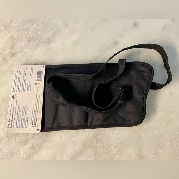 NWT Anti-Theft Waist Pouch - Picture 3 of 4